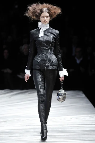 Look 2